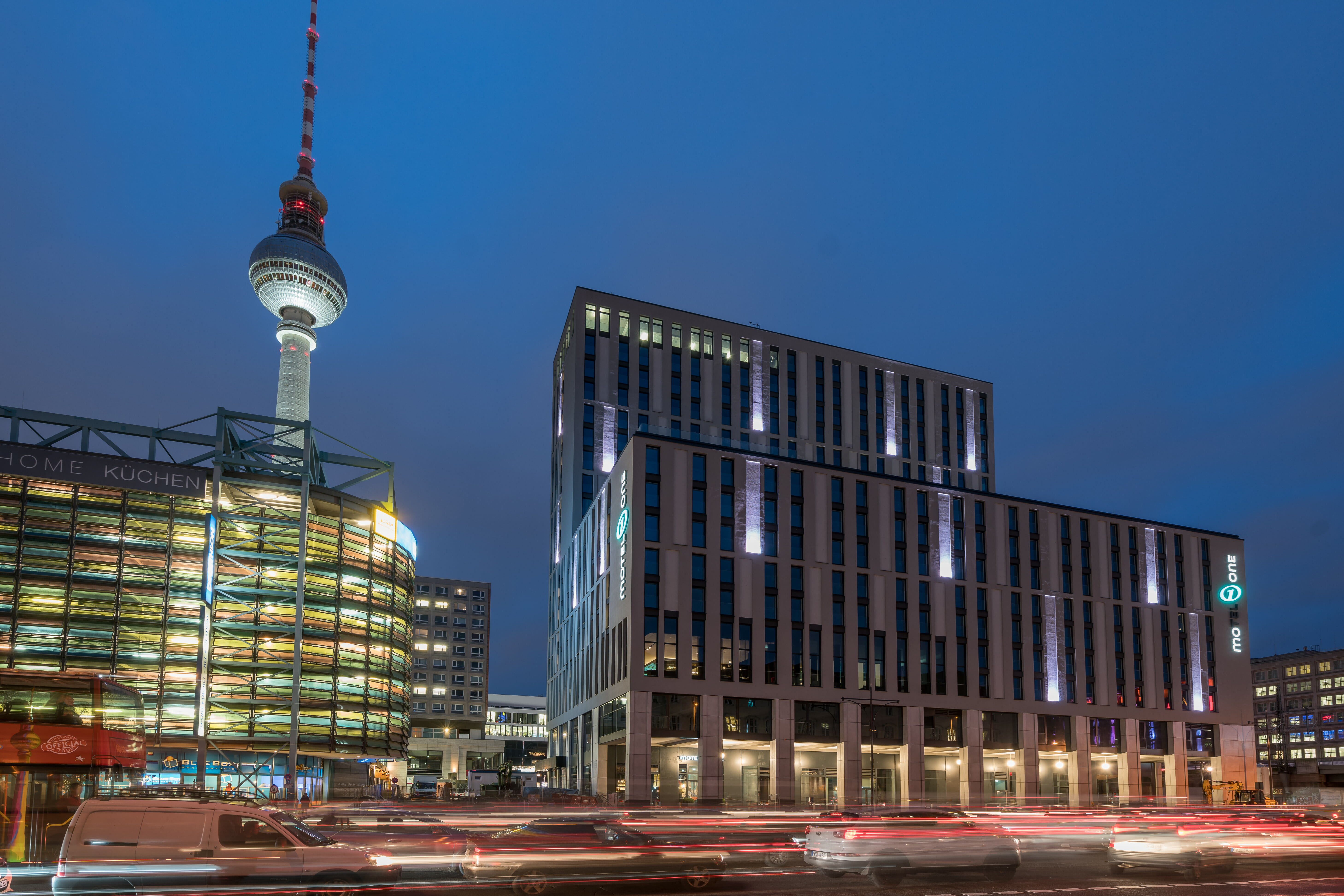 Motel One am Alexanderplatz ArtInvest
