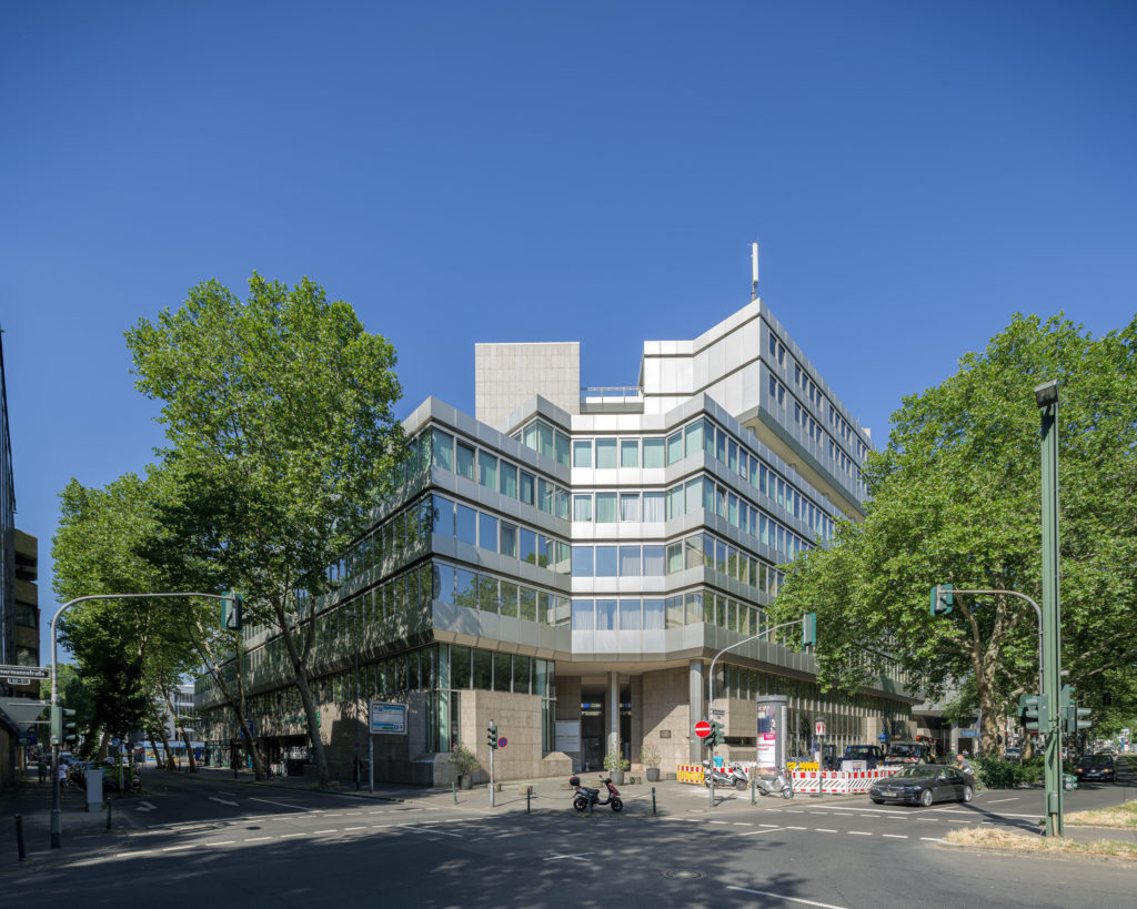 ArtInvest Real Estate ManagementGmbH & Co. KG_NikkoHotel Düsseldorf