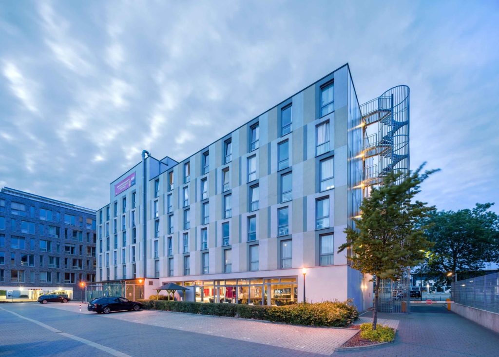 ArtInvest Real Estate Management GmbH & Co. KG_Prizeotel Bremen Art