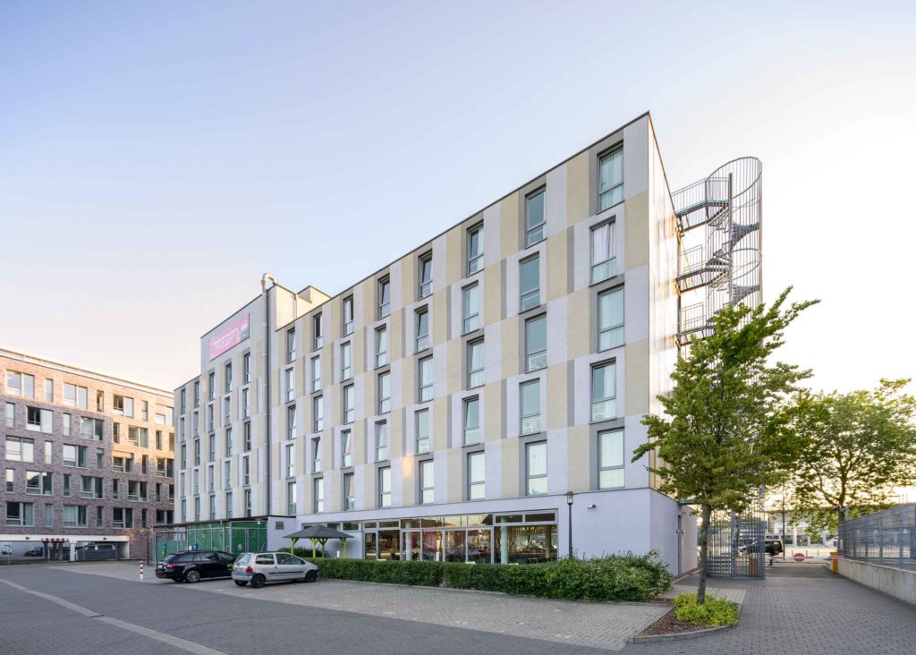 ArtInvest Real Estate Management GmbH & Co. KG_Prizeotel Bremen Art